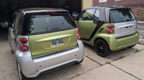 two smarcars who switched outfits