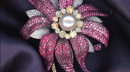 "The curling petals of this Moussaieff lily brooch have a dense hue reflected by 46.93 carats of pink sapphires and yellow, brown and white diamonds set in light-as-a-feather titanium. In the centre of it all is a magnificent natural pearl" via. https://www.worldofinteriors.com/story/botanical-jewels